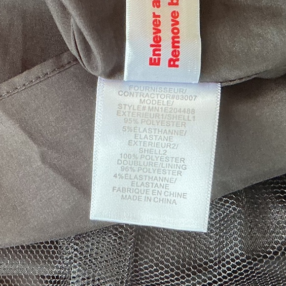 NWT Aidan by Aidan Mattox Velvet and Mesh Cocktail Dress - size 8 - LBD - Picture 8 of 9